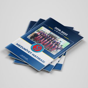 Öğrencilerin 4 yıl boyunca öğrenim gördükleri okul ve sınıftaki anılarını içeren arkadaşlarının ve öğretmenlerinin yorumları ile tasarımı yapılan dergi.